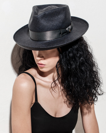 Fashion ad for Galpon hats